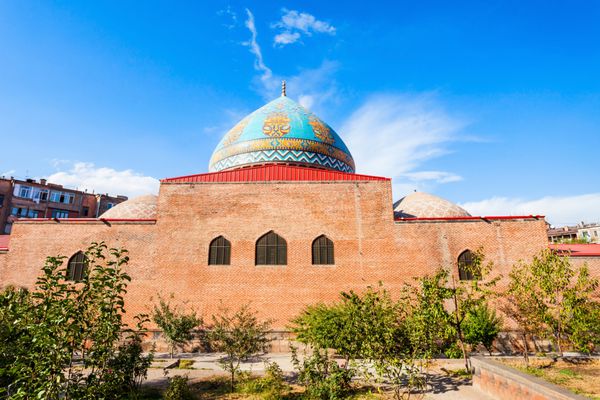 مسجد آبی به ارمنی kapuyt mzkit یک مسجد شیعی قرن هجدهم در ایروان ارمنستان است