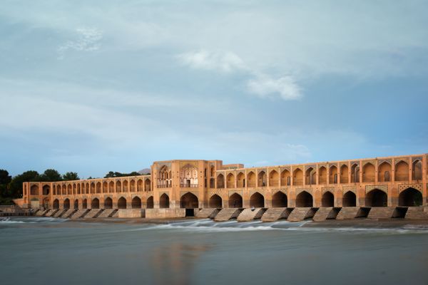 پل خواجو پلی است در استان اصفهان ایران