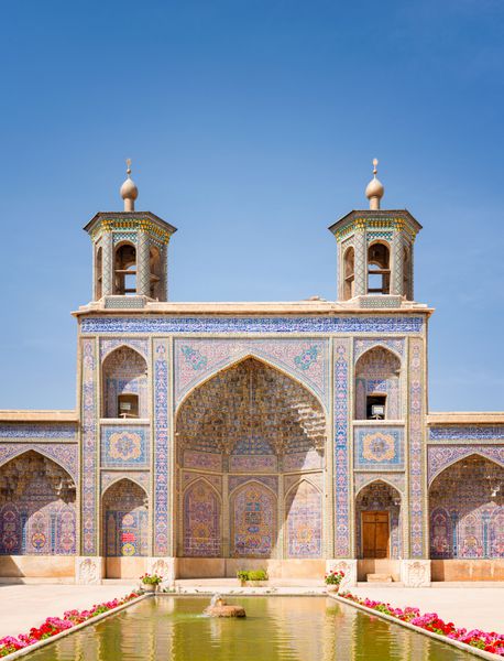 فضای داخلی مسجد نصیرالملک در شیراز ایران مسجد در سال 1888 ساخته شد