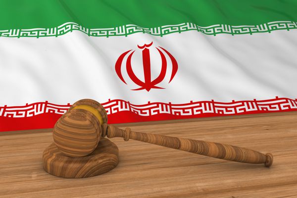مفهوم حقوق ایران - پرچم ایران پشت سنگر قاضی تصویر سه بعدی
