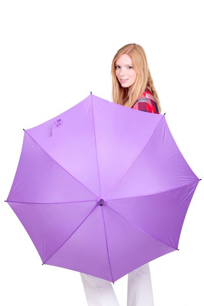 پرتره یک زن جوان با چتر بزرگ