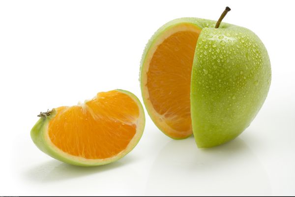 سیب خرد شده با رطوبت و مرکز پرتقال