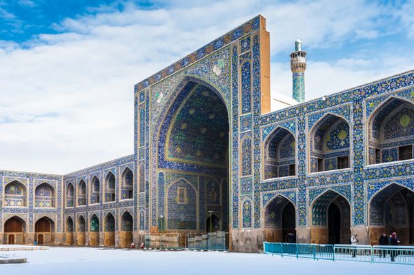 فضای داخلی مسجد شاه مسجد جامع عباسی مسجد امام مسجدی در اصفهان ایران میدان نقش جهان است