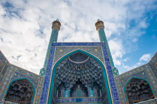 ورودی مسجد شاه مسجد جامع عباسی مسجد امام مسجدی در اصفهان ایران میدان نقش جهان است