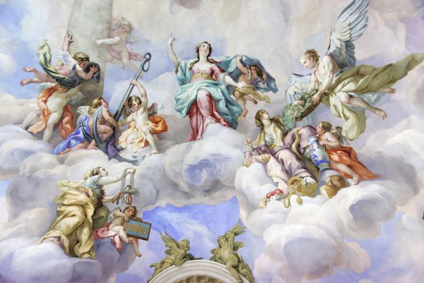 وین اتریش - 23 نوامبر 2013 karlskirche کلیسای سنت چارلز نقاشی‌های دیواری پر جنب و جوش قدیسان و فرشتگان گنبد طاق‌دار داخلی وین را تزیین می‌کنند