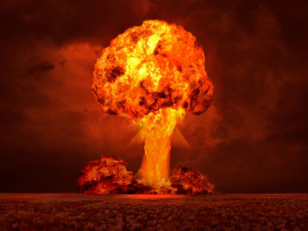 انفجار بمب هسته ای روی زمین