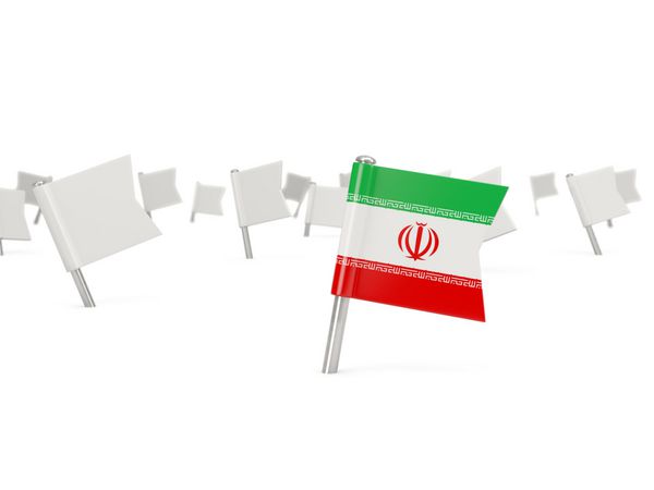 سنجاق مربع با پرچم ایران جدا شده روی سفید