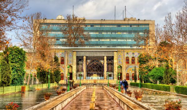 ساختمان تخت مرمر پل گلستان - تهران ایران