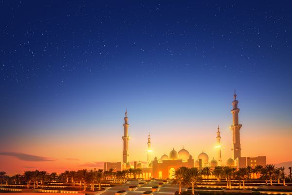 مسجد جامع شیخ زاید در غروب ابوظبی امارات