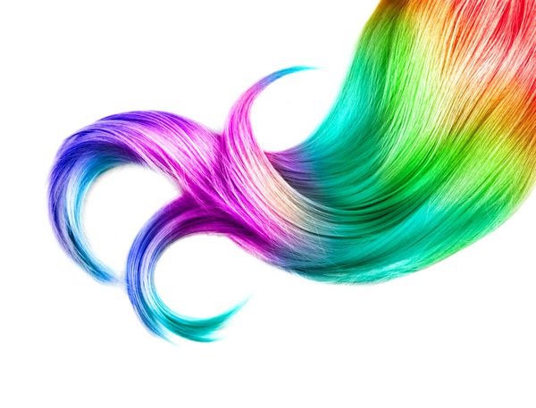 موهای چند رنگ جدا شده روی پس زمینه سفید نمای نزدیک قفل موهای رنگی سالم براق موهای رنگ شده
