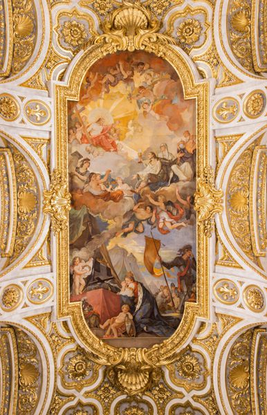 رم ایتالیا - 9 مارس 2016 آپوتئوز نقاشی دیواری طاق سنت لوئیس 1756 توسط چارلز جوزف ناتوآر او به خاطر نقاشی هایش در ورسای مشهور است در کلیسای chiesa di san luigi dei francesi