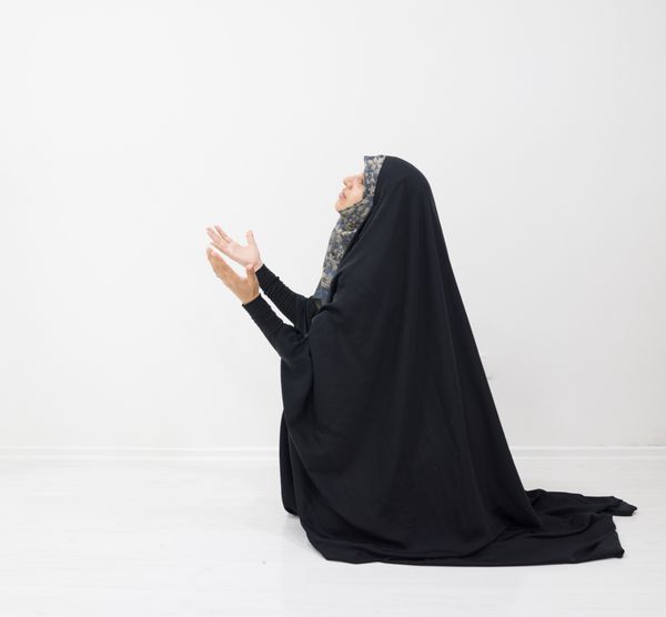 زن مسلمان با حجاب