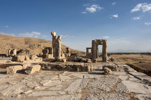 ایران شمال شیراز تخت جمشید تخت جمشید - تخت جمشید ویرانه‌های رفیق قدیمی خشایارشا در اواخر بعد از ظهر