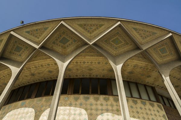 تهران ایران -؟؟ 10 ژوئن 2016 بخشی از تئاتر شهر از جزئیات معماری تهران طراحی شده توسط معمار علی سردار افخمی در دهه 1960