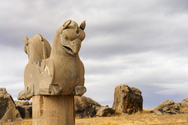 مجسمه حیوانات در تخت جمشید ایران
