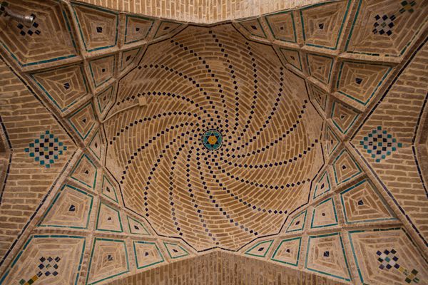 دکوراسیون یک مسجد ایران