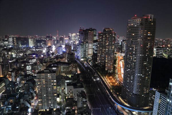 منظره شهری توکیو در شب