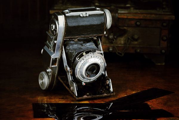 Antica macchina fotografica