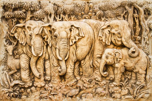 فیل های سنگی تراشیده شده از تایلند