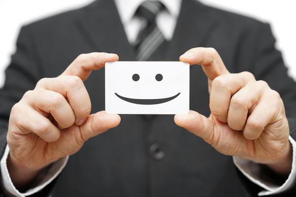 مشتریان ما مشتریان خوشحال هستند روی کارت ویزیت لبخند بزنید