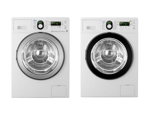 ماشین های لباسشویی مدرن روی رنگ سفید