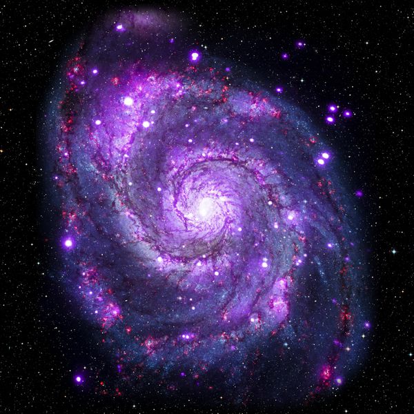 مشاهده تصویر از سیستم کهکشان جدا شده عناصر این تصویر ارائه شده توسط ناسا