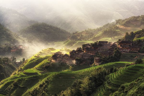 تراس برنج لونجی در روستای داژای در استان گوانگشی چین لانگ شنگ چین