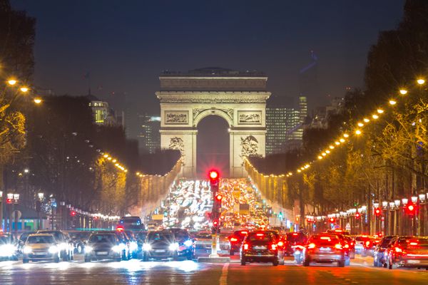 طاق پیروزی شانزلیزه پاریس فرانسه