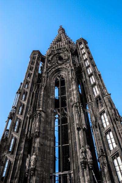 برج کلیسای جامع استراسبورگ جدا شده است