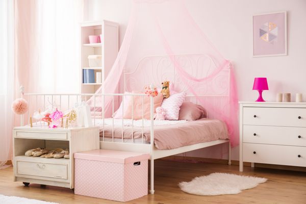 اتاق خواب کودک دنج به رنگ صورتی