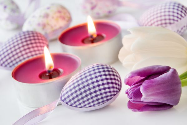 Ostern - تزئینات Kerzen und Tulpen