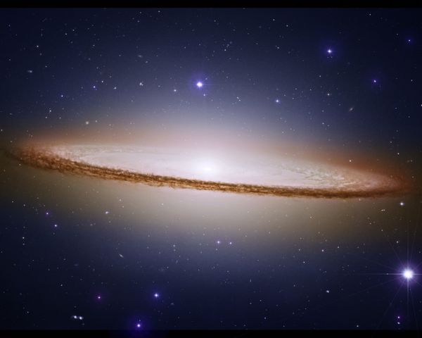 کهکشان Sombrero در اعماق فضا