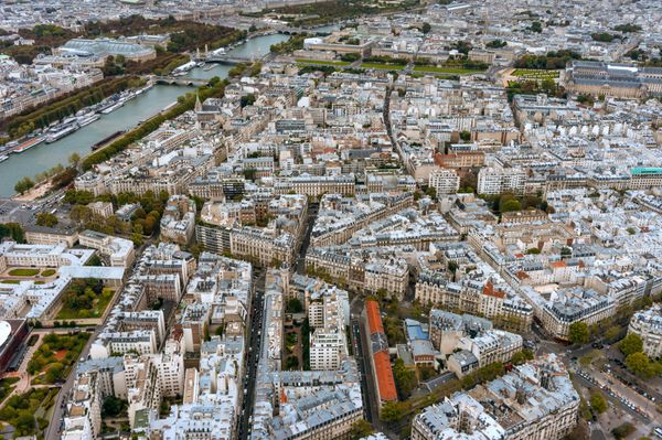 پاریس نمایی از برج ایفل