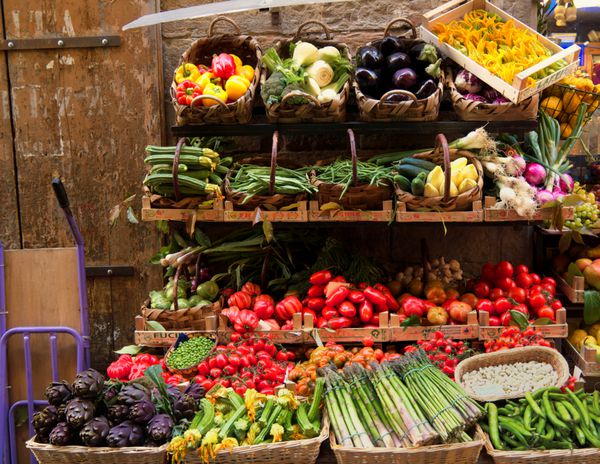 بازار سبزیجات تازه فلورانس ایتالیا