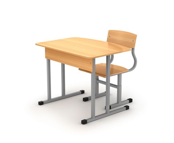 میز و صندلی مدرسه در پس زمینه سفید