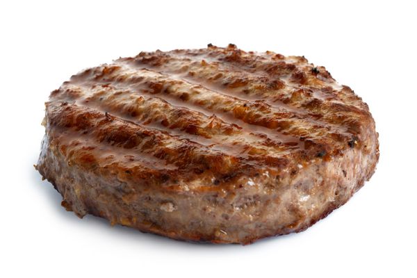 همبرگر کبابی تکی جدا شده روی سفید
