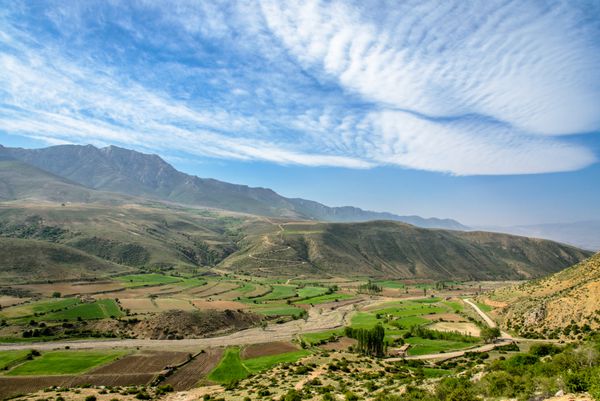 نمای کوه اطراف باداب سورت ایران