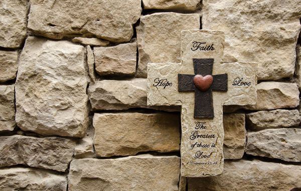 امید ایمان عشق صلیب سنگی