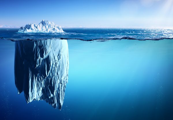 کوه یخ شناور در دریا - ظاهر و مفهوم گرمایش جهانی