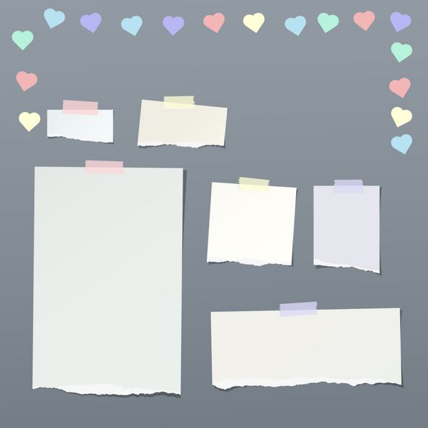 تکه‌های یادداشت پاره شده دفترچه یادداشت نوارهای کاغذی کتاب کپی ورق‌های چسبانده شده با نوار چسب تزئین شده با قلب‌های رنگارنگ