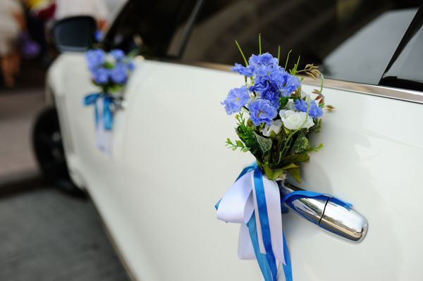 تزیین عروسی روی ماشین عروس