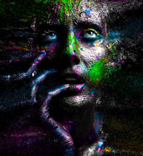 زن با هنر چهره سیاه هنر بدنسازی رنگارنگ پرتره فانتزی