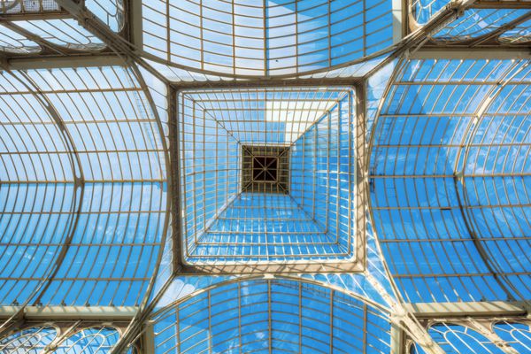 مادیر اسپانیا 2015 مارس 16 نمایش داخلی کاخ کریستال در مادرید در حال حاضر برای نصب موزه استفاده می شود ساختار شیشه ای و فلزی آن در پارک Retiro توسط Ricardo Velazquez Bosco ساخته شده است