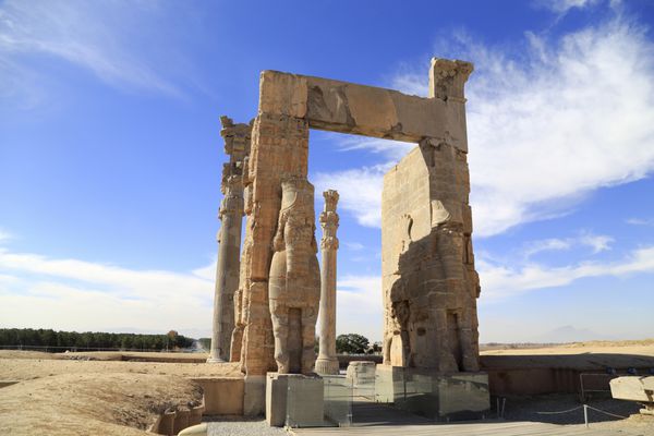  عکس تخت جمشید در زمان هخامنشیان