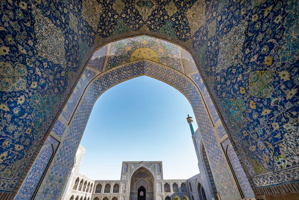 اصفهان ایران اکتبر 20 2016 حیاط اصلی مسجد شاه همچنین مسجد امام را در شهر اصفهان نامگذاری کرد