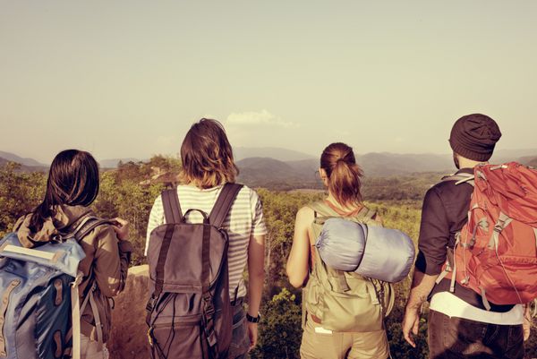 کمپینگ Backpacker کمپینگ پیاده روی سفر سفر مفهوم سفر