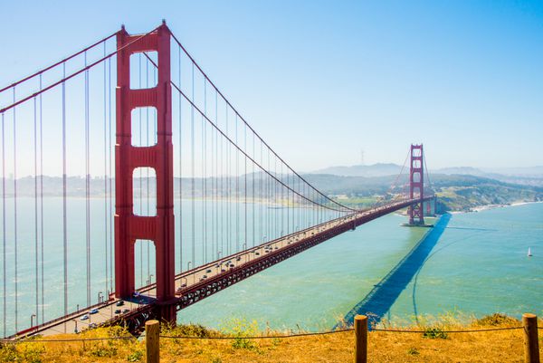نمایش زیبا در پل دروازه طلایی سانفرانسیسکو کالیفرنیا