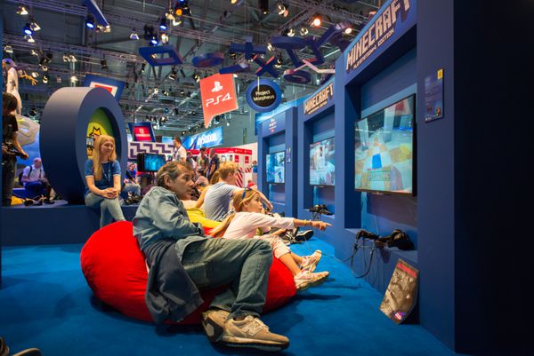 کلن آلمان 2014 اوت 13 ارائه کمیته مبارزه با سانسور در gamescom Gamescom یک نمایشگاه تجاری برای بازی های ویدئویی است که سالانه در Koelnmesse در کلن برگزار می شود