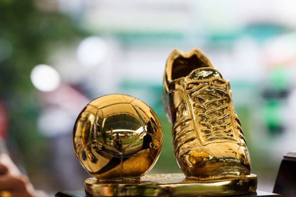 جایزه فوتبال فوتبال طلایی برای برنده و پس زمینه بازیکن