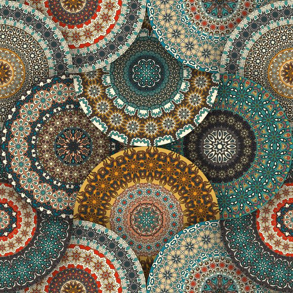 الگوی بدون درز پرنعمت با عناصر گلدار و mandala پس زمینه کشیده شده است می توان برای پارچه کاغذ دیواری کاشی بسته بندی پوشش و فرش استفاده کرد اسلام عربی هند و عتیقه